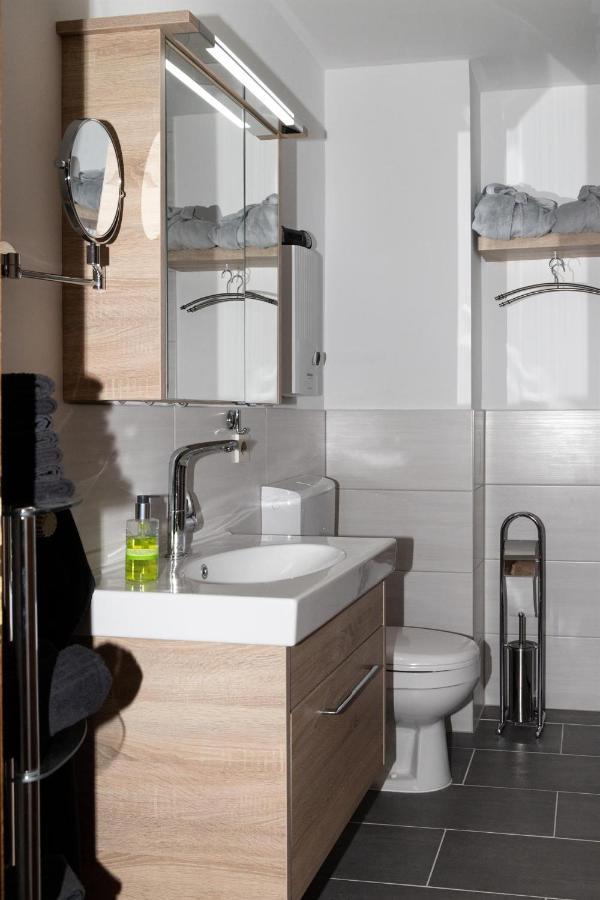 Bit-City Studio Und Appartement Bitburg Bagian luar foto