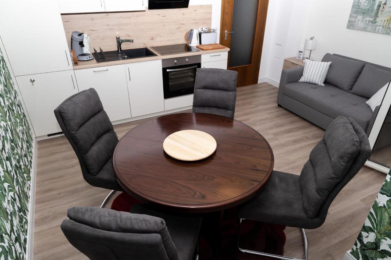 Bit-City Studio Und Appartement Bitburg Bagian luar foto